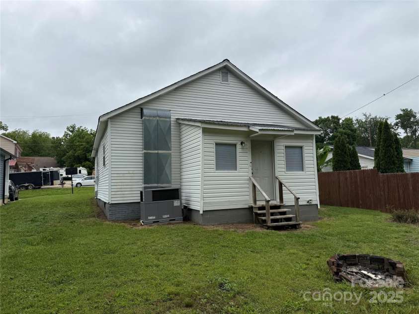 303 Southern Avenue, East Spencer, NC 28039.  MLS# CAR4264800, YatesRealty ID 15941. 