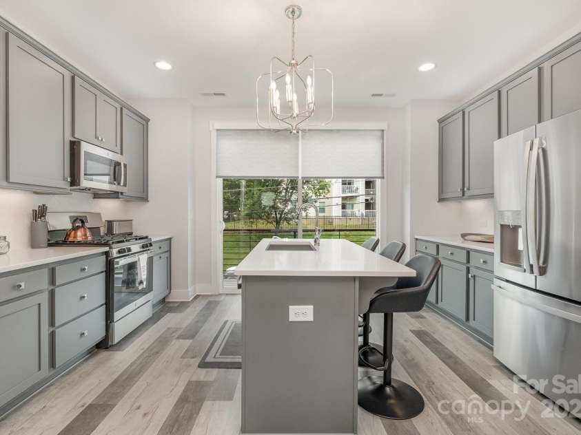 235 Bruns Avenue, Charlotte, NC 28208.  MLS# CAR4264083, YatesRealty ID 15943. 