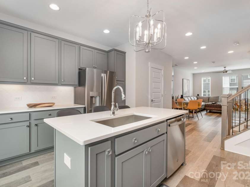 235 Bruns Avenue, Charlotte, NC 28208.  MLS# CAR4264083, YatesRealty ID 15943. 