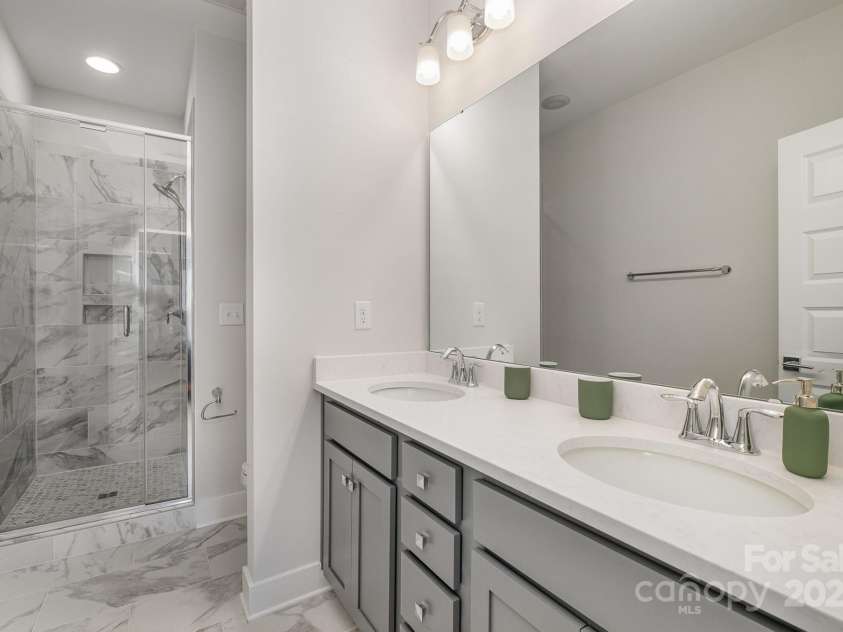 235 Bruns Avenue, Charlotte, NC 28208.  MLS# CAR4264083, YatesRealty ID 15943. 