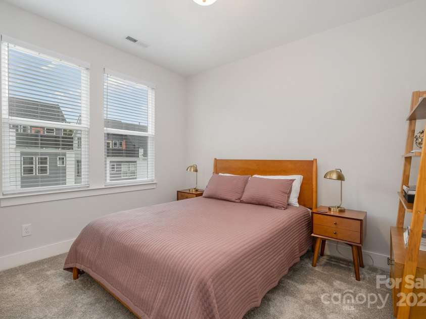 235 Bruns Avenue, Charlotte, NC 28208.  MLS# CAR4264083, YatesRealty ID 15943. 