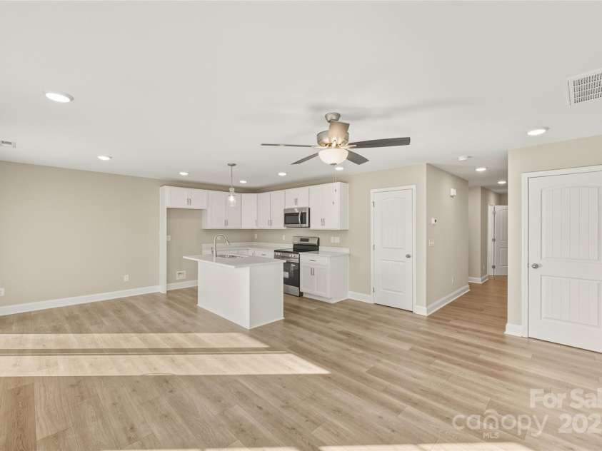 26443 Hwy 9 Highway, Pageland, SC 29728.  MLS# CAR4333024, YatesRealty ID 15944. 