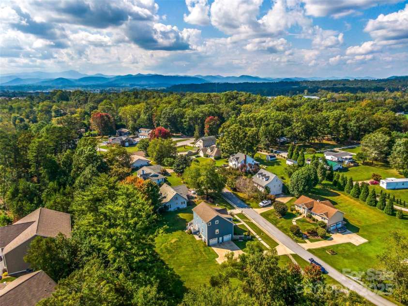 10 Warbler Drive, Fletcher, NC 28732.  MLS# CAR4333400, YatesRealty ID 15945. 