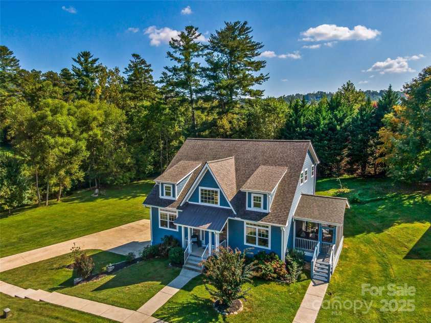 10 Warbler Drive, Fletcher, NC 28732.  MLS# CAR4333400, YatesRealty ID 15945. 