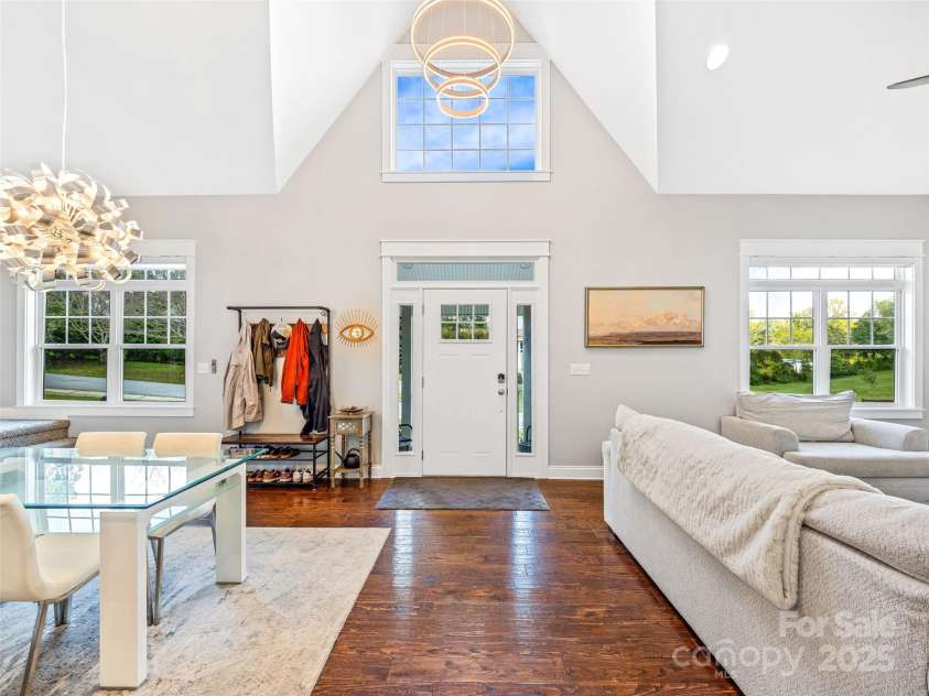 10 Warbler Drive, Fletcher, NC 28732.  MLS# CAR4333400, YatesRealty ID 15945. 