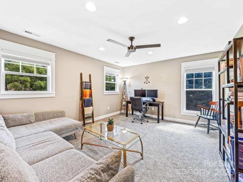 10 Warbler Drive, Fletcher, NC 28732.  MLS# CAR4333400, YatesRealty ID 15945. 