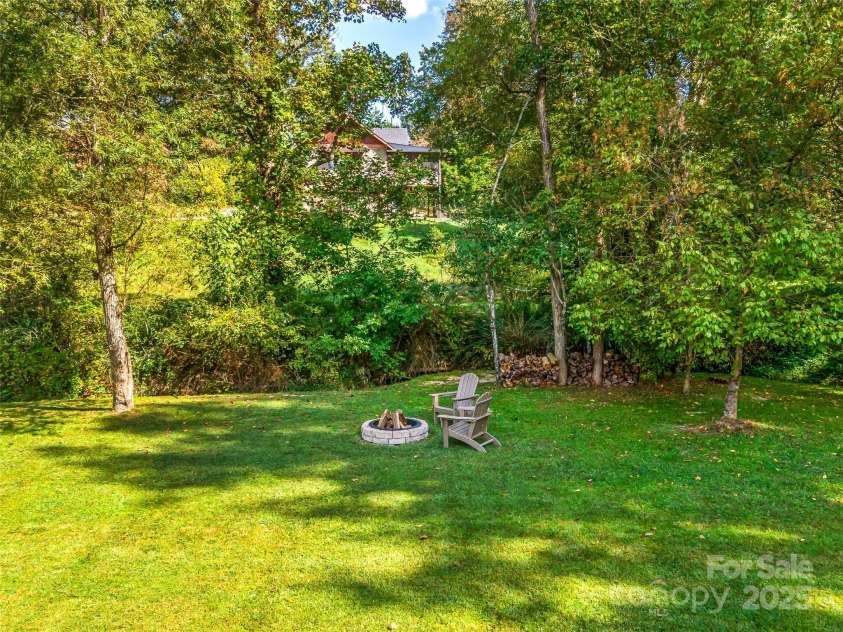 10 Warbler Drive, Fletcher, NC 28732.  MLS# CAR4333400, YatesRealty ID 15945. 