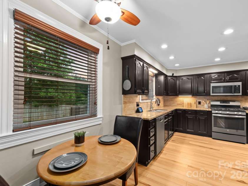 306 Tremont Park Circle, Lenoir, NC 28645.  MLS# CAR4264805, YatesRealty ID 15945. 