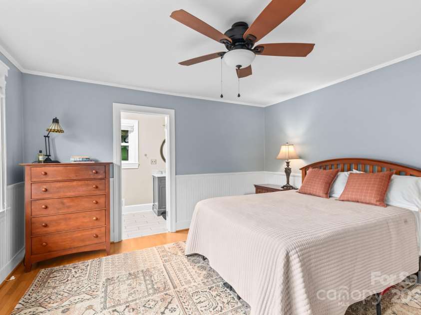 306 Tremont Park Circle, Lenoir, NC 28645.  MLS# CAR4264805, YatesRealty ID 15945. 