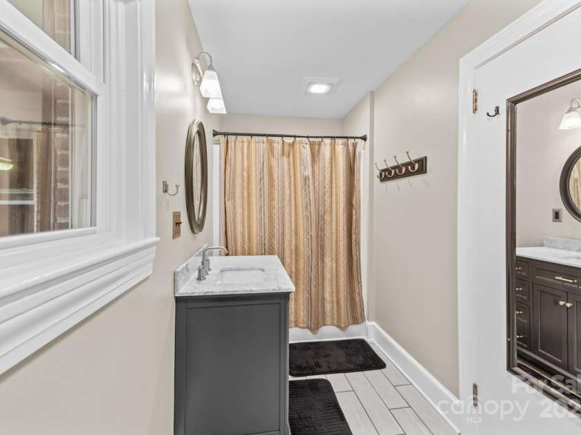 306 Tremont Park Circle, Lenoir, NC 28645.  MLS# CAR4264805, YatesRealty ID 15945. 