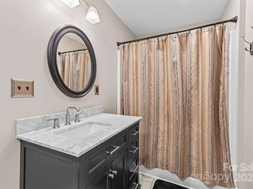 306 Tremont Park Circle, Lenoir, NC 28645.  MLS# CAR4264805, YatesRealty ID 15945. 