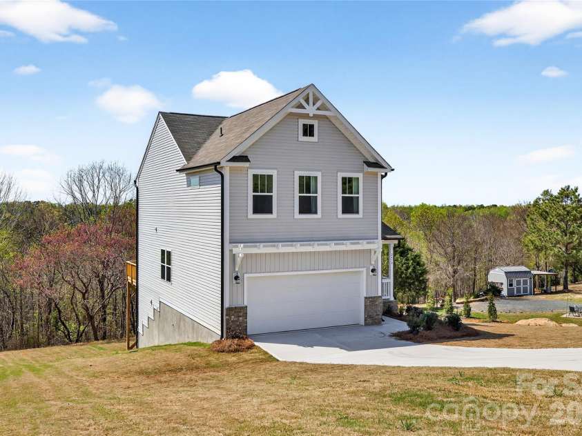 2410 Stonehaven Drive, Albemarle, NC 28001.  MLS# CAR4333450, YatesRealty ID 15946. 