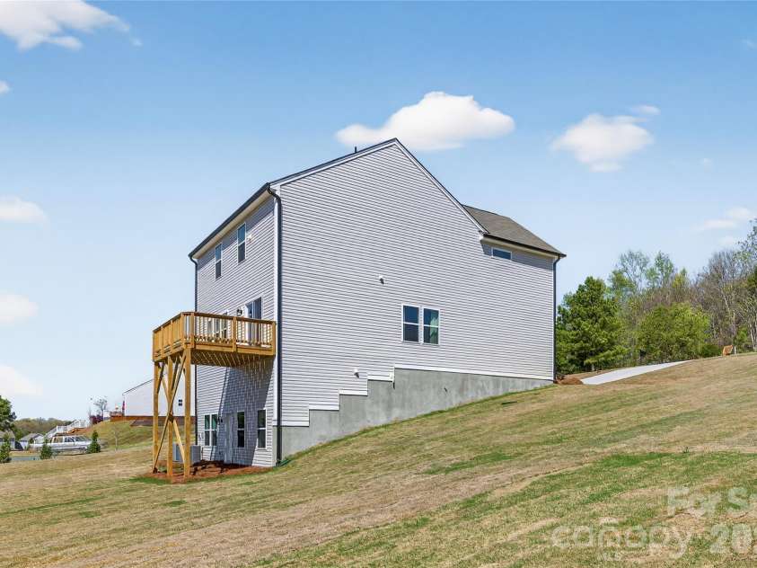 2410 Stonehaven Drive, Albemarle, NC 28001.  MLS# CAR4333450, YatesRealty ID 15946. 