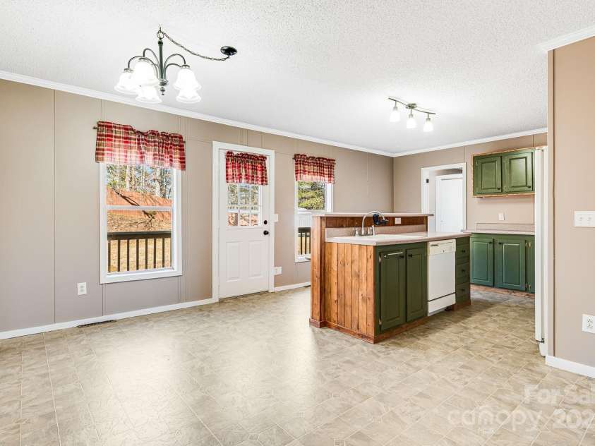 15 Cyrus Lane, Weaverville, NC 28787.  MLS# CAR4333784, YatesRealty ID 15947. 