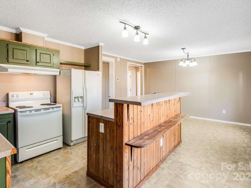 15 Cyrus Lane, Weaverville, NC 28787.  MLS# CAR4333784, YatesRealty ID 15947. 