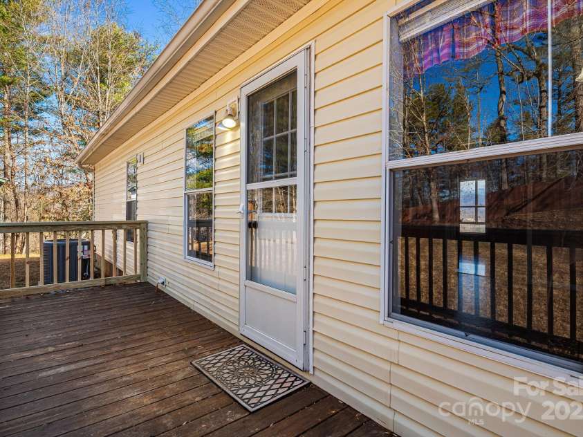 15 Cyrus Lane, Weaverville, NC 28787.  MLS# CAR4333784, YatesRealty ID 15947. 