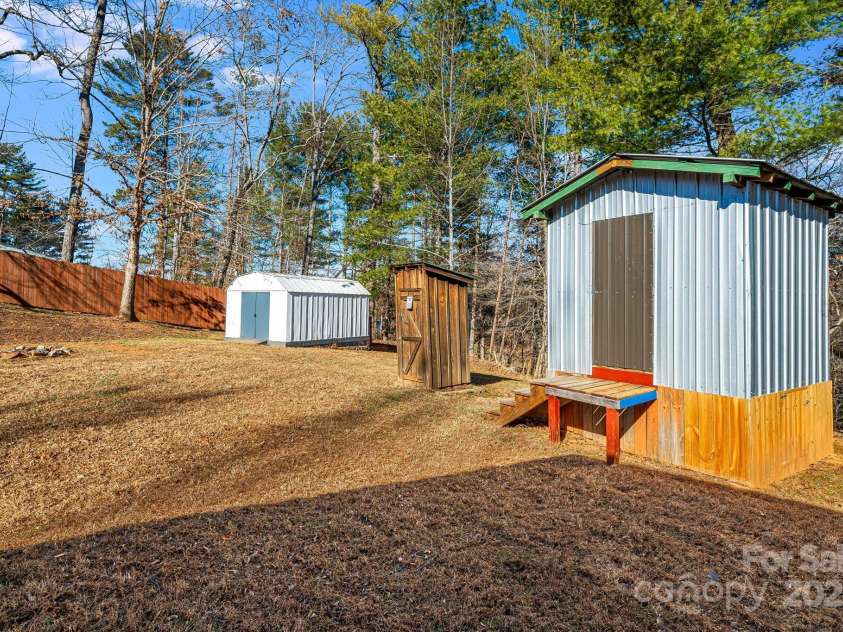 15 Cyrus Lane, Weaverville, NC 28787.  MLS# CAR4333784, YatesRealty ID 15947. 