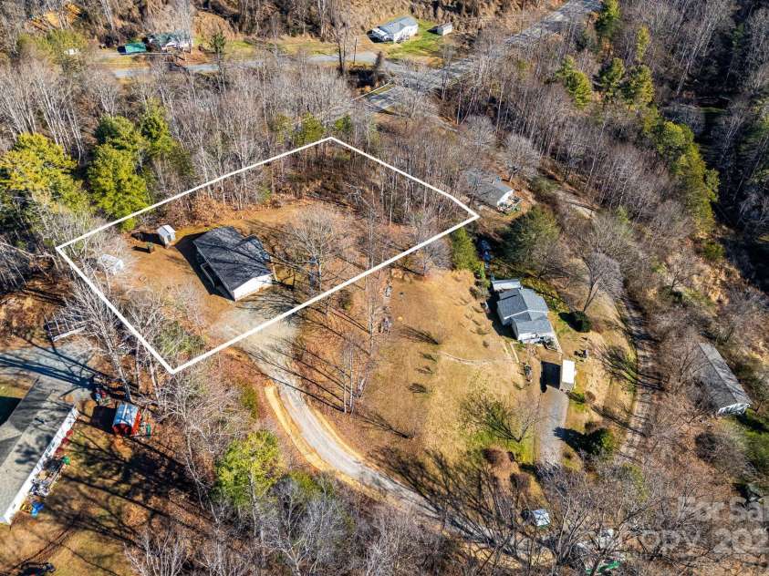 15 Cyrus Lane, Weaverville, NC 28787.  MLS# CAR4333784, YatesRealty ID 15947. 