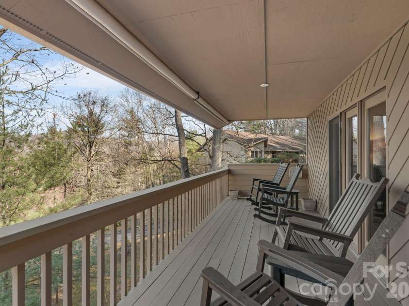 3302 Timber Trail, Asheville, NC 28804.  MLS# CAR4333678, YatesRealty ID 15948. Tree house living at it's best