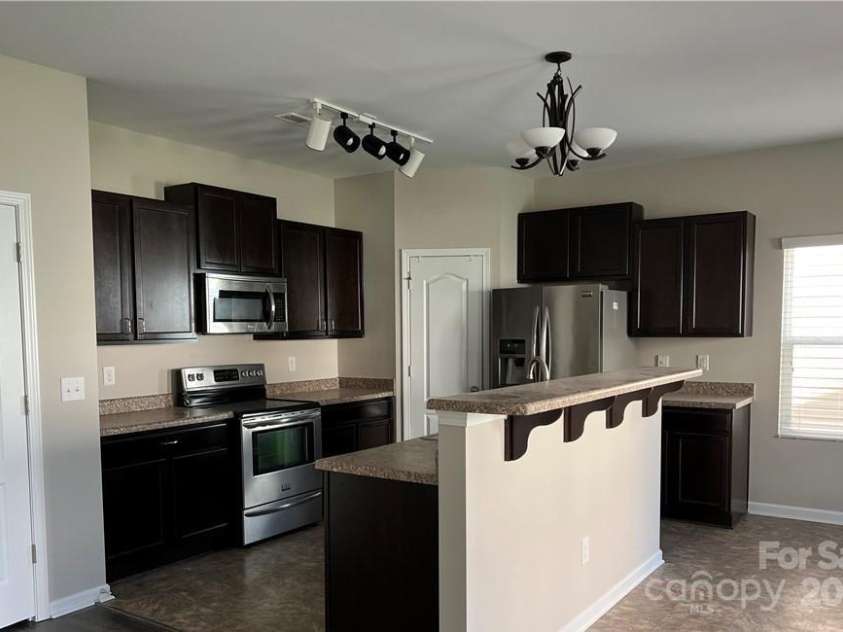 14331 Evening Flight Lane, Charlotte, NC 28262.  MLS# CAR4227414, YatesRealty ID 1595. 