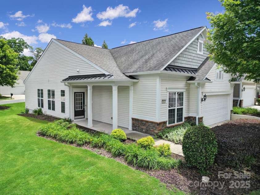 9020 Smokey Hill Lane, Fort Mill, SC 29707.  MLS# CAR4264813, YatesRealty ID 15950. 