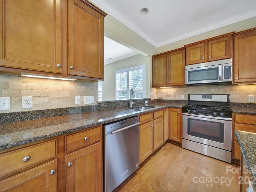 9020 Smokey Hill Lane, Fort Mill, SC 29707.  MLS# CAR4264813, YatesRealty ID 15950. 