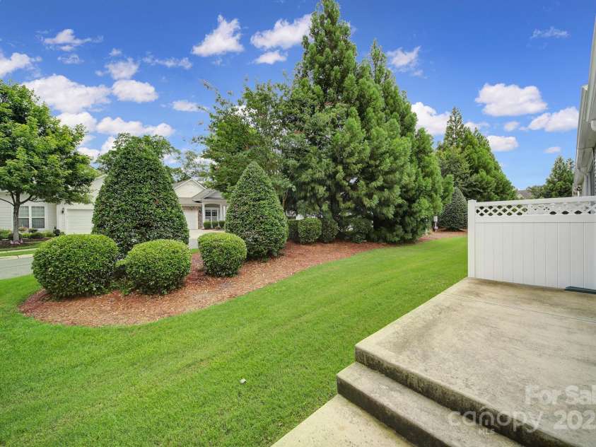 9020 Smokey Hill Lane, Fort Mill, SC 29707.  MLS# CAR4264813, YatesRealty ID 15950. 