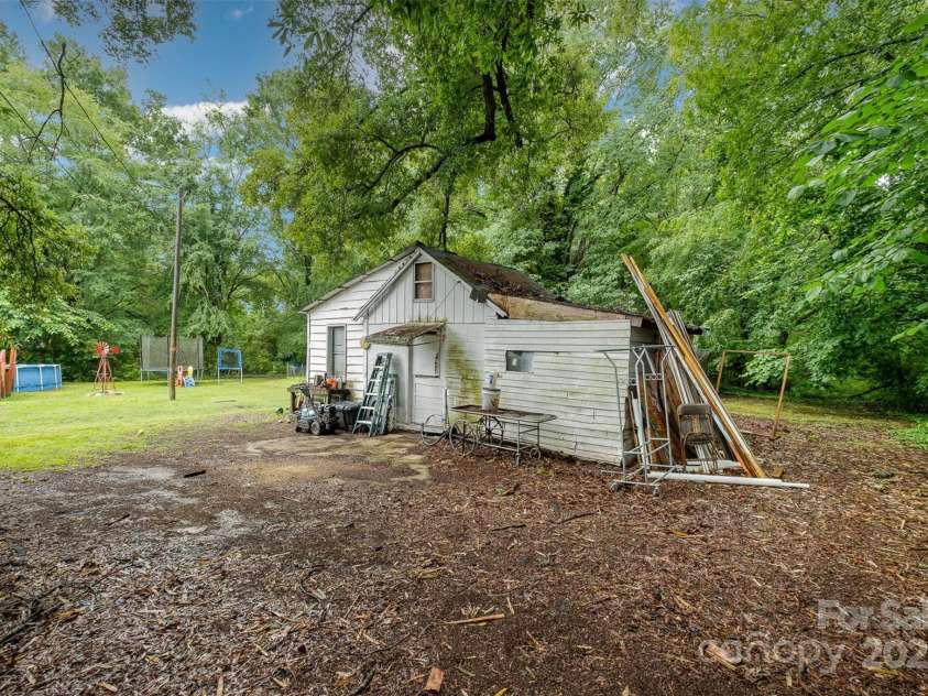 5240 Old Monroe Road, Indian Trail, NC 28079.  MLS# CAR4254965, YatesRealty ID 15951. 