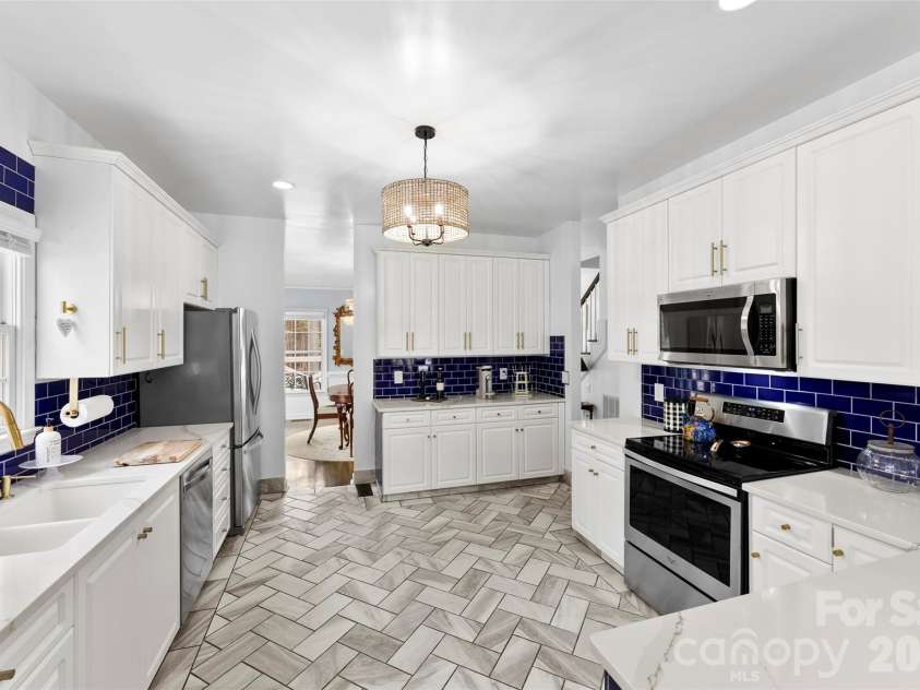 7901 McConnell Road, Denver, NC 28037.  MLS# CAR4342514, YatesRealty ID 15952. 