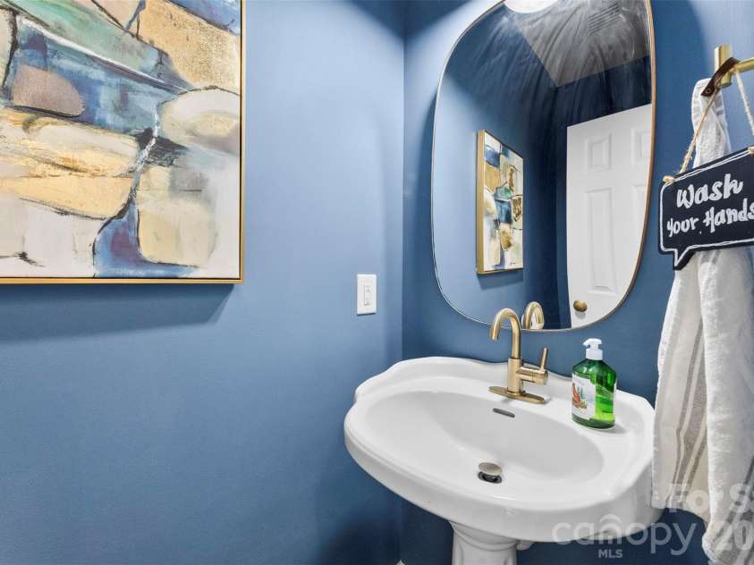 7901 McConnell Road, Denver, NC 28037.  MLS# CAR4342514, YatesRealty ID 15952. 