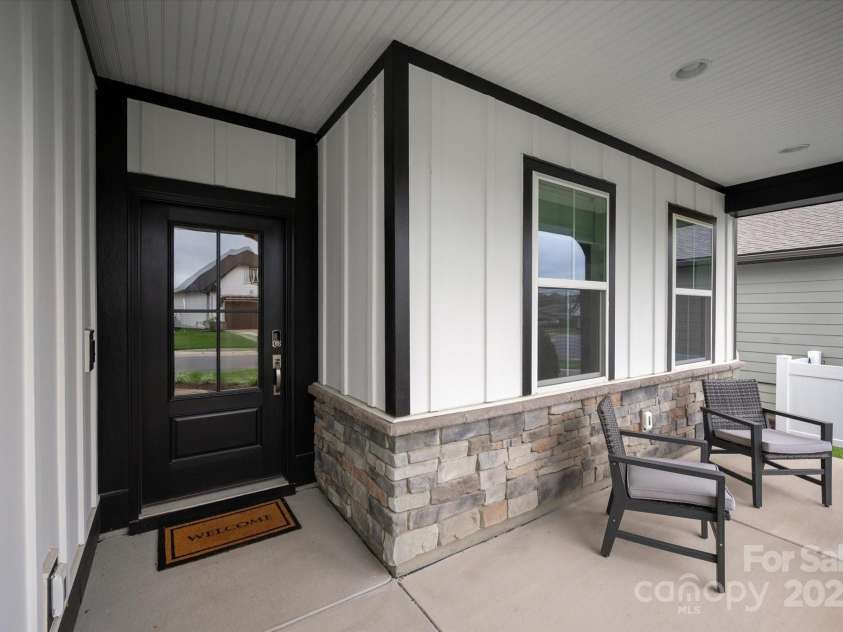 602 Compass Drive, Denver, NC 28037.  MLS# CAR4262824, YatesRealty ID 15954. 