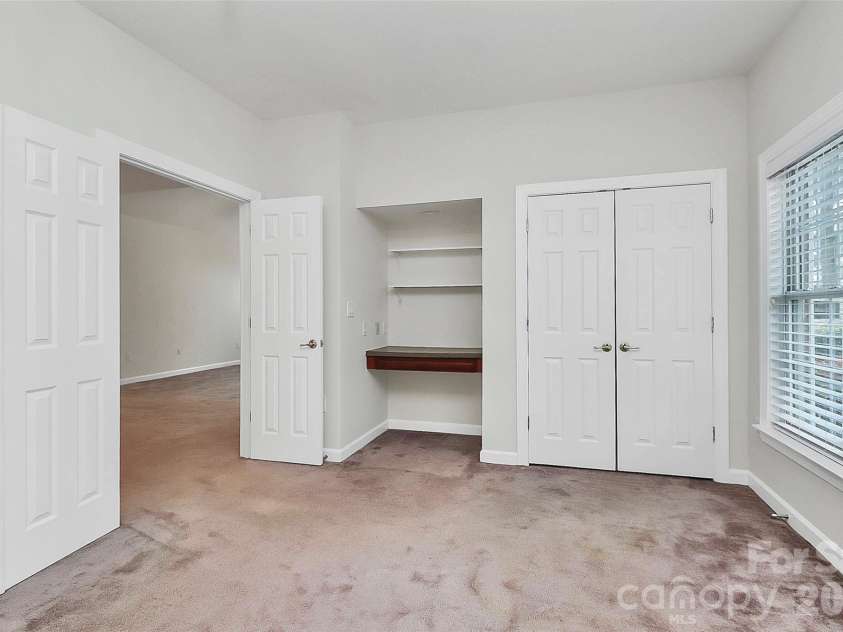 8684 Windsor Ridge Drive, Charlotte, NC 28277.  MLS# CAR4342954, YatesRealty ID 15954. 