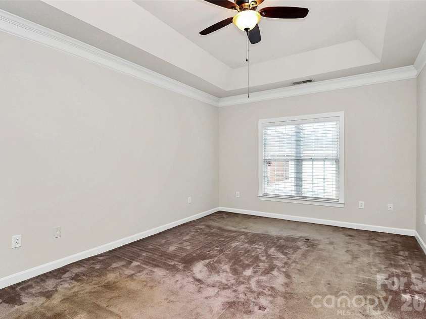8684 Windsor Ridge Drive, Charlotte, NC 28277.  MLS# CAR4342954, YatesRealty ID 15954. 