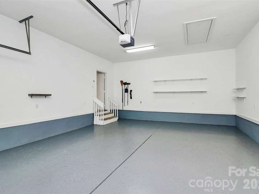 8684 Windsor Ridge Drive, Charlotte, NC 28277.  MLS# CAR4342954, YatesRealty ID 15954. 