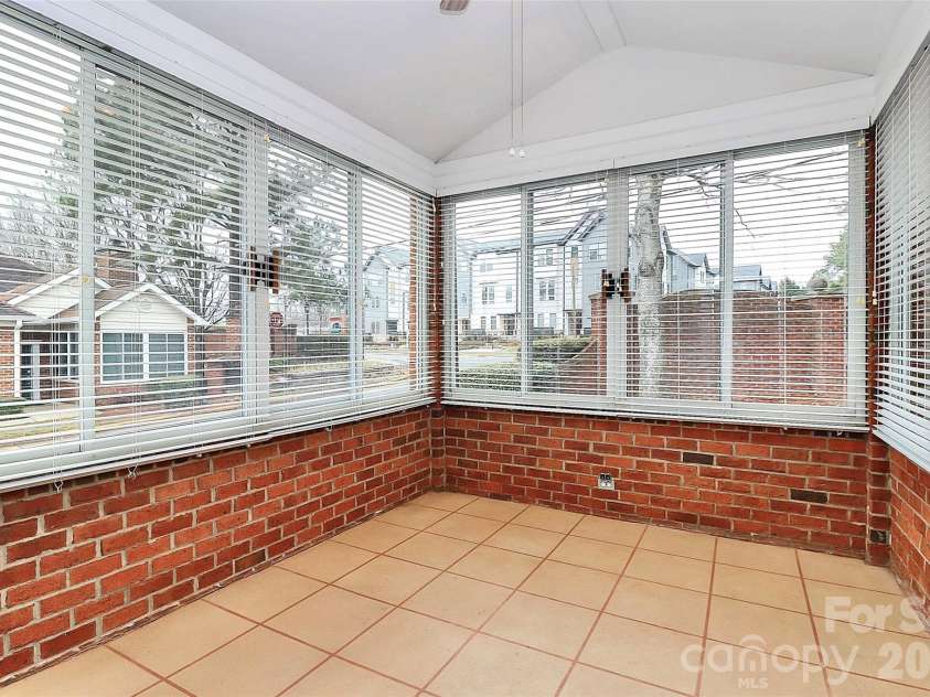 8684 Windsor Ridge Drive, Charlotte, NC 28277.  MLS# CAR4342954, YatesRealty ID 15954. Sunroom