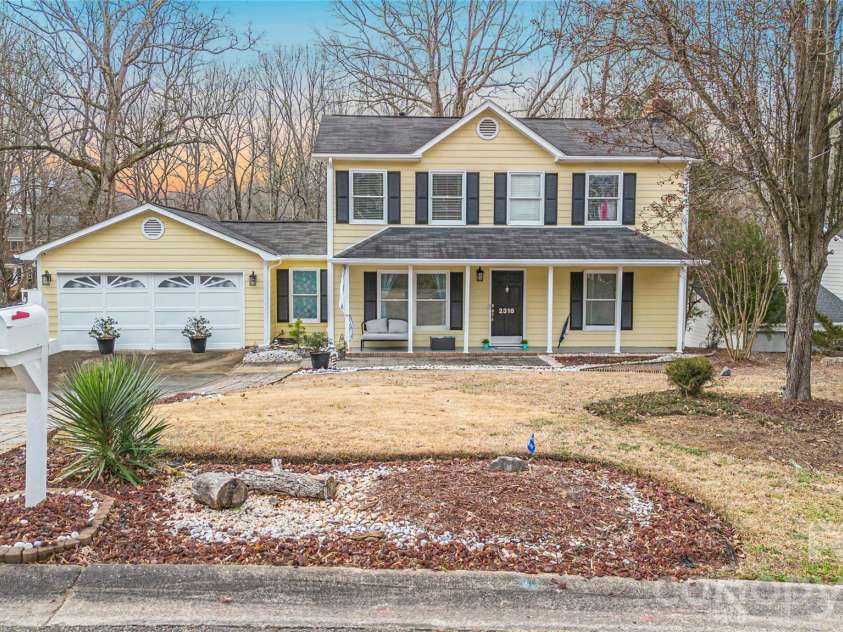 2316 Wineberry Court, Matthews, NC 28105.  MLS# CAR4346010, YatesRealty ID 15955. 