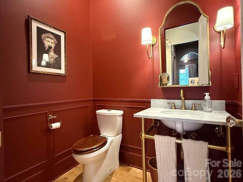 1521 Reflection Pointe Boulevard, Belmont, NC 28012.  MLS# CAR4346556, YatesRealty ID 15956. Powder Room on Main