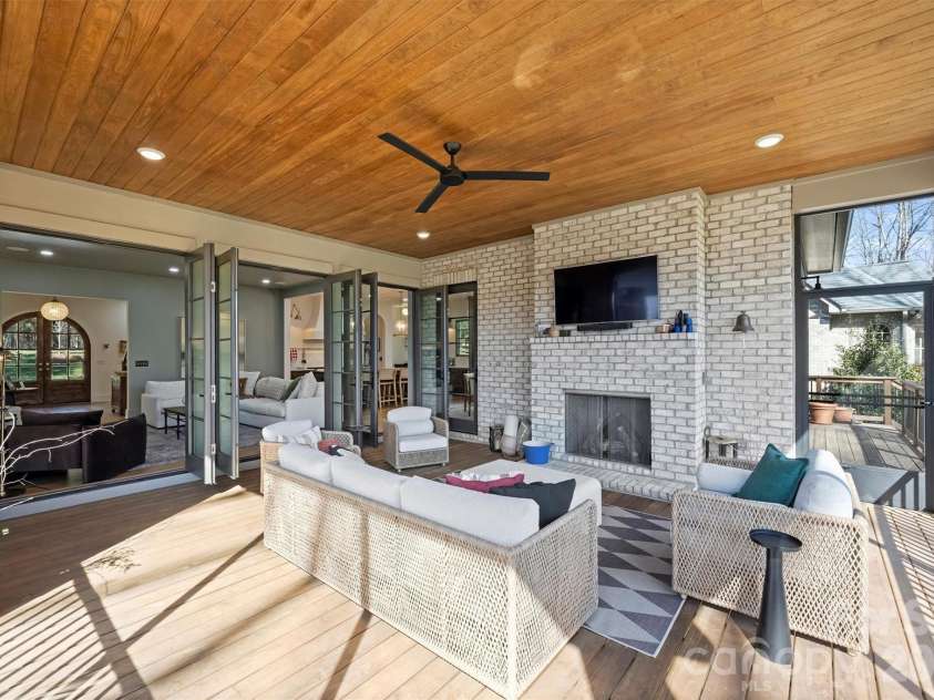 1521 Reflection Pointe Boulevard, Belmont, NC 28012.  MLS# CAR4346556, YatesRealty ID 15956. Screened Porch - Main Level