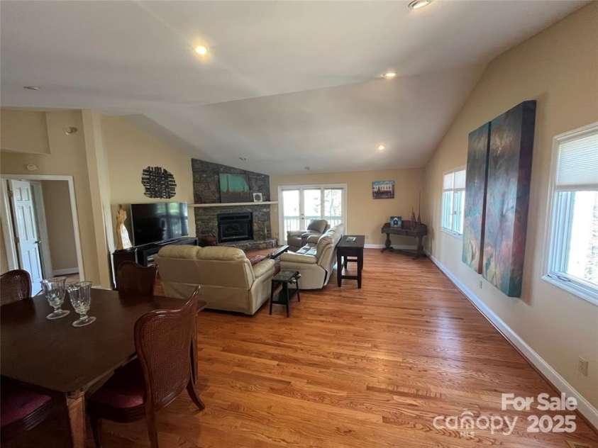 2902 Timber Trails Trail, Asheville, NC 28804.  MLS# CAR4260445, YatesRealty ID 15956. 