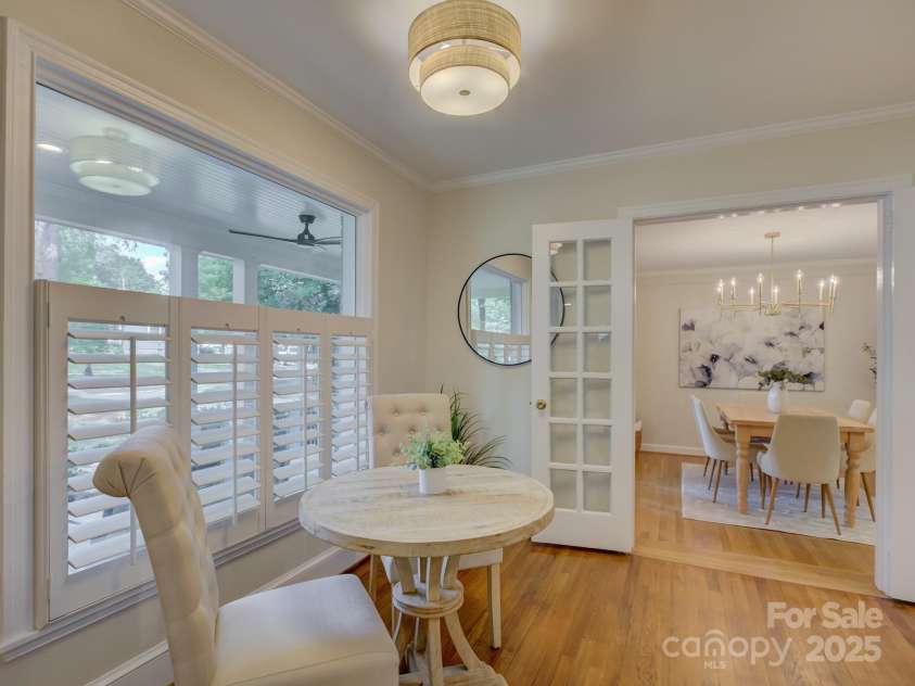 1069 Sedgefield Road, Charlotte, NC 28209.  MLS# CAR4256096, YatesRealty ID 15958. 