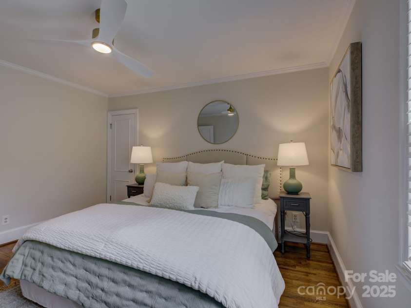 1069 Sedgefield Road, Charlotte, NC 28209.  MLS# CAR4256096, YatesRealty ID 15958. 