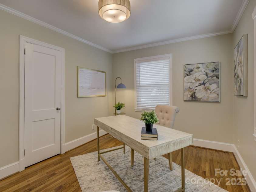 1069 Sedgefield Road, Charlotte, NC 28209.  MLS# CAR4256096, YatesRealty ID 15958. 