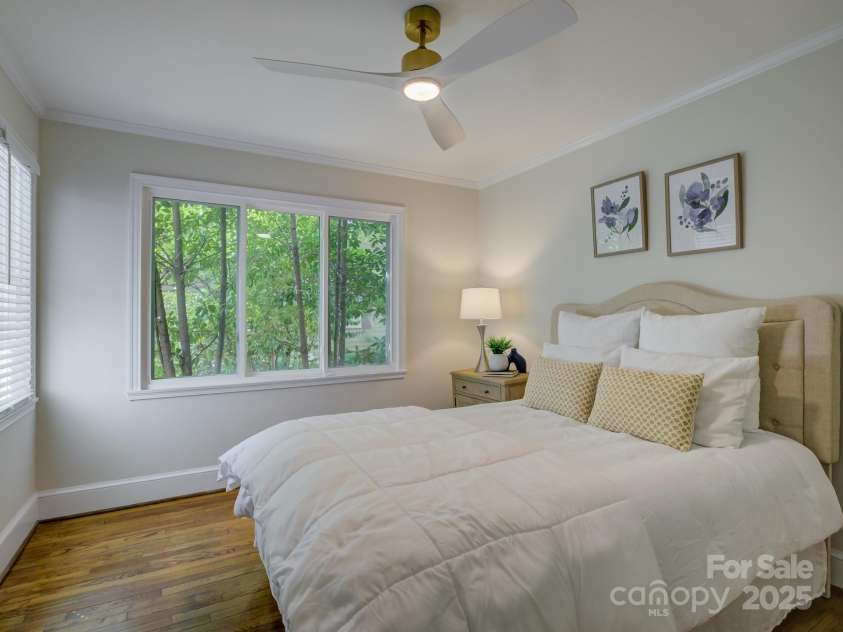 1069 Sedgefield Road, Charlotte, NC 28209.  MLS# CAR4256096, YatesRealty ID 15958. 