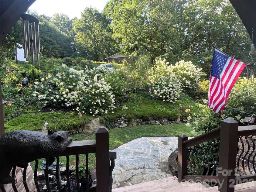410 Lamp Post Drive, Zirconia, NC 28790.  MLS# CAR4345661, YatesRealty ID 15958. 