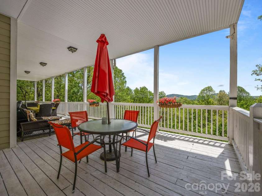 410 Lamp Post Drive, Zirconia, NC 28790.  MLS# CAR4345661, YatesRealty ID 15958. 
