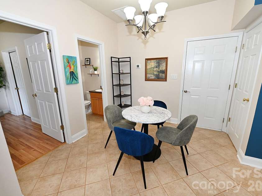 1360 21st Avenue, Hickory, NC 28601.  MLS# CAR4352568, YatesRealty ID 15959. 