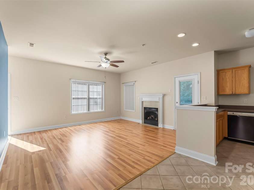 1360 21st Avenue, Hickory, NC 28601.  MLS# CAR4422897, YatesRealty ID 15959. 