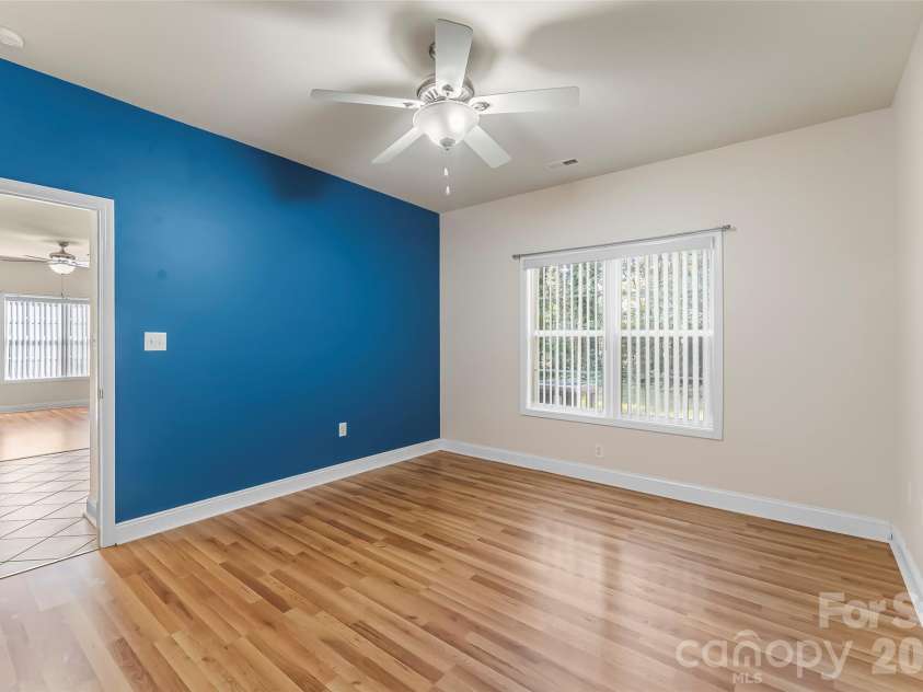 1360 21st Avenue, Hickory, NC 28601.  MLS# CAR4422897, YatesRealty ID 15959. 