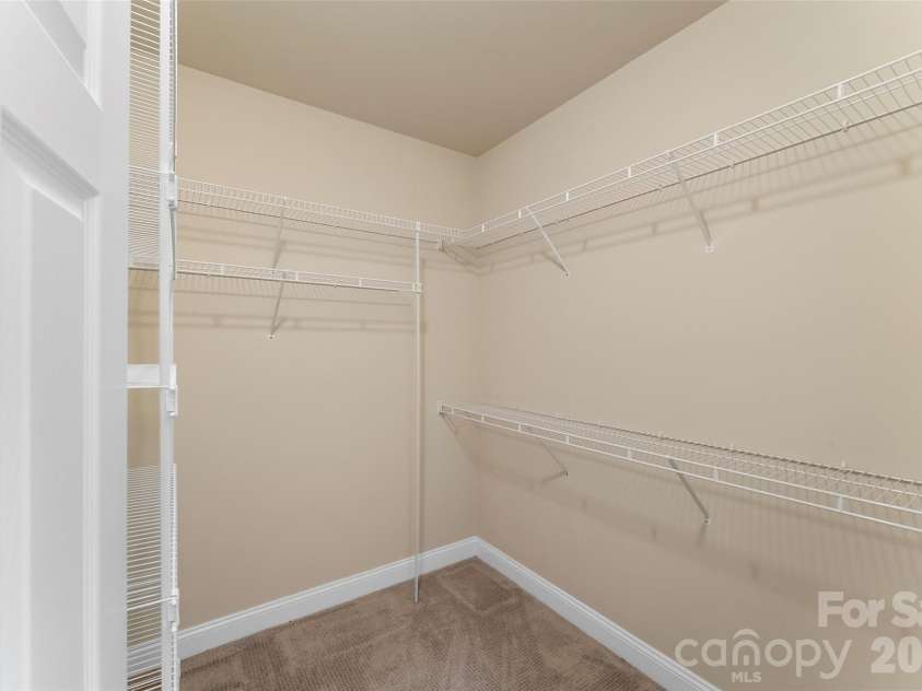 1360 21st Avenue, Hickory, NC 28601.  MLS# CAR4422897, YatesRealty ID 15959. 