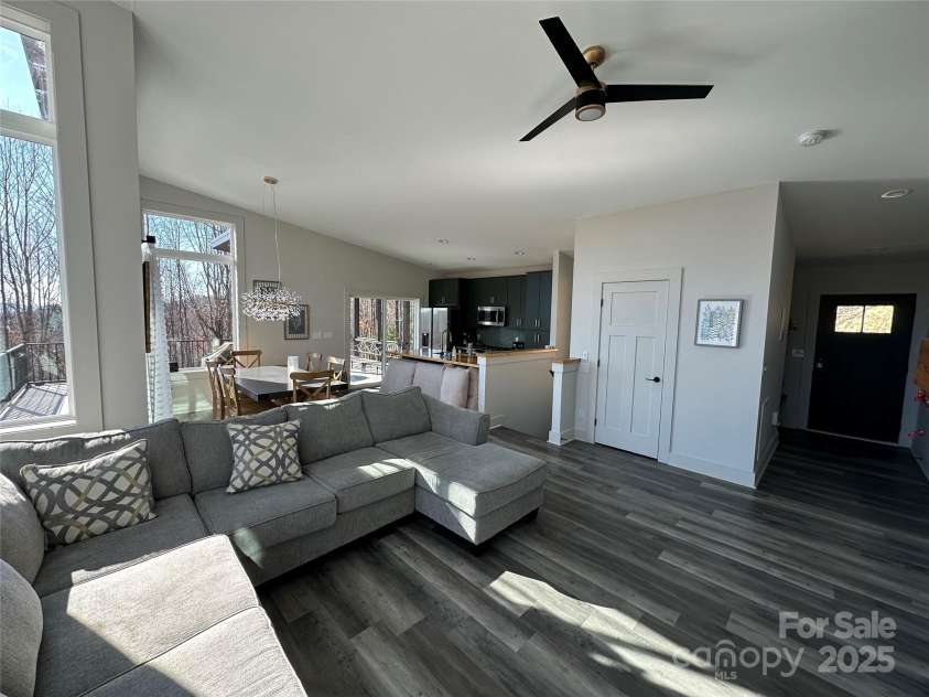 3149 Winter Hawk Lane, Lenoir, NC 28645.  MLS# CAR4255973, YatesRealty ID 15959. 